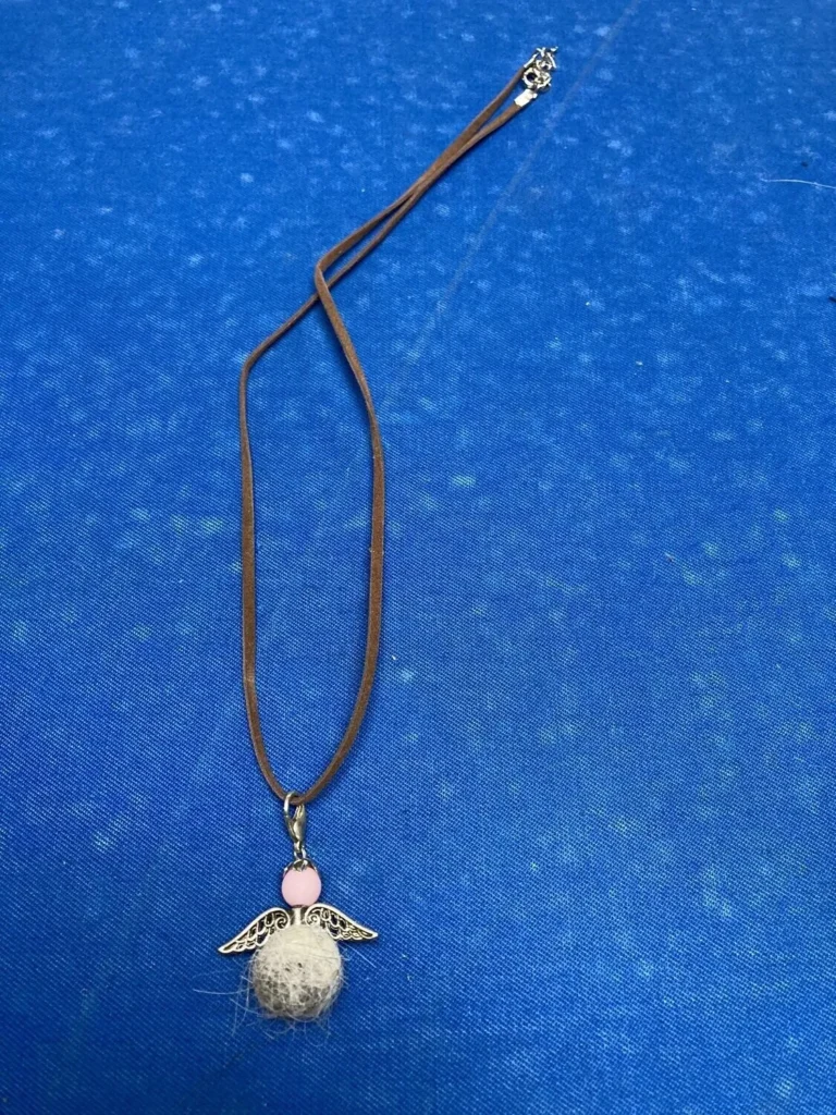 caja colgante ángel